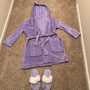 Tween robe and slippers